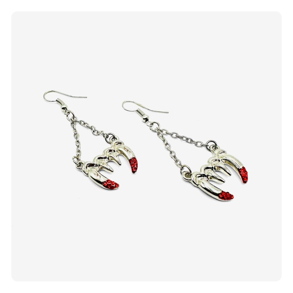 β
Vintage Y2K Vampire Fangs Dangling Earrings - Silver/Red β
- Picture 1 of 15